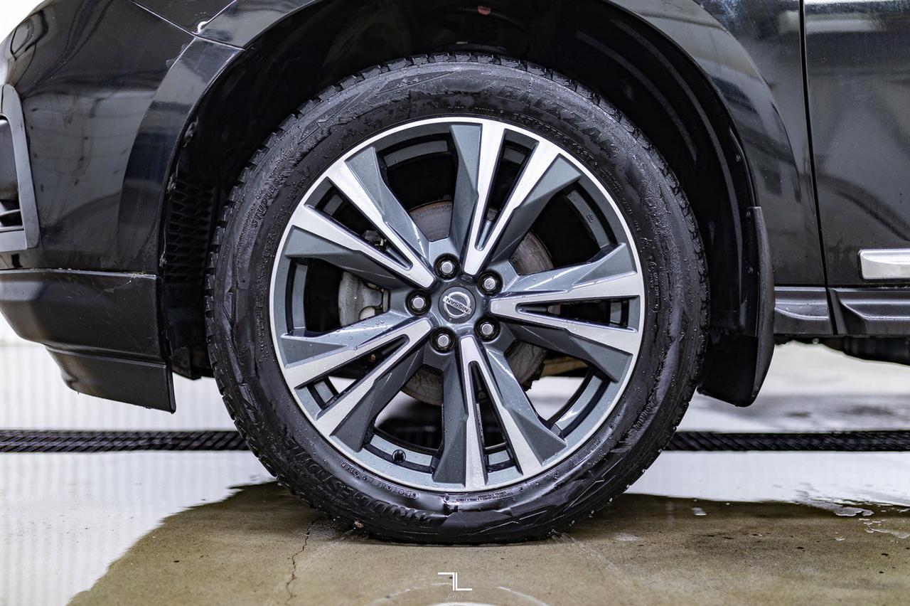 2020 Nissan Pathfinder AWD Platinum Leather Roof Nav BCam Red Deer AB