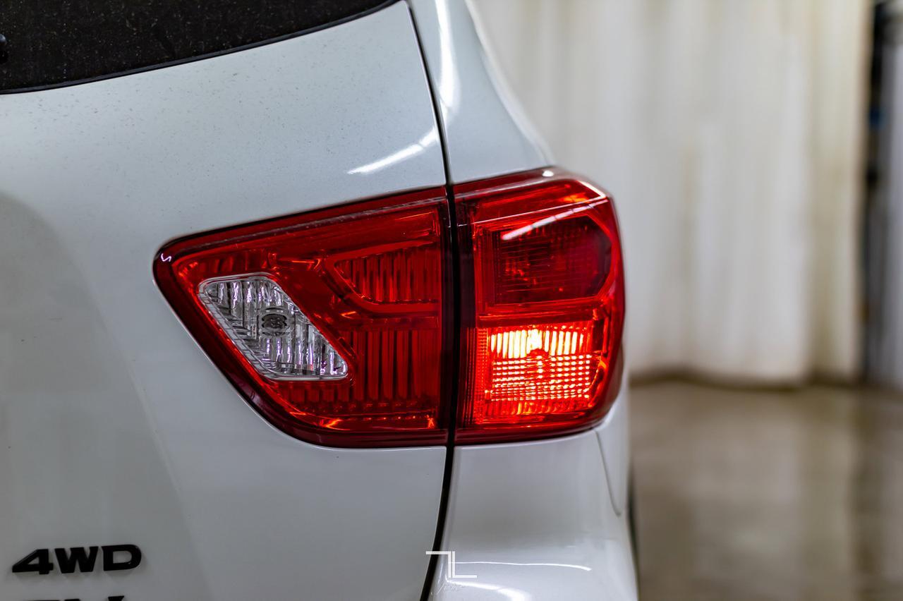 2020 Nissan Pathfinder AWD SV Tech Rock Creek Edition Leather Nav BCam Red Deer AB