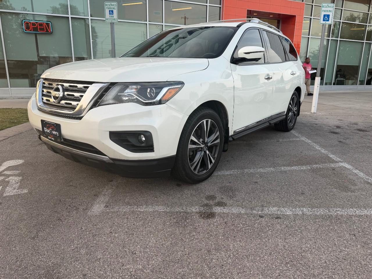 2020 Nissan Pathfinder Platinum