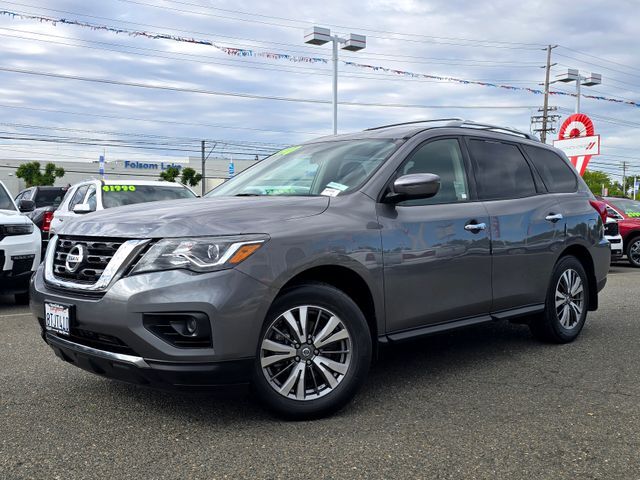 2020 Nissan Pathfinder S