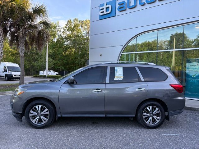 2020 Nissan Pathfinder S