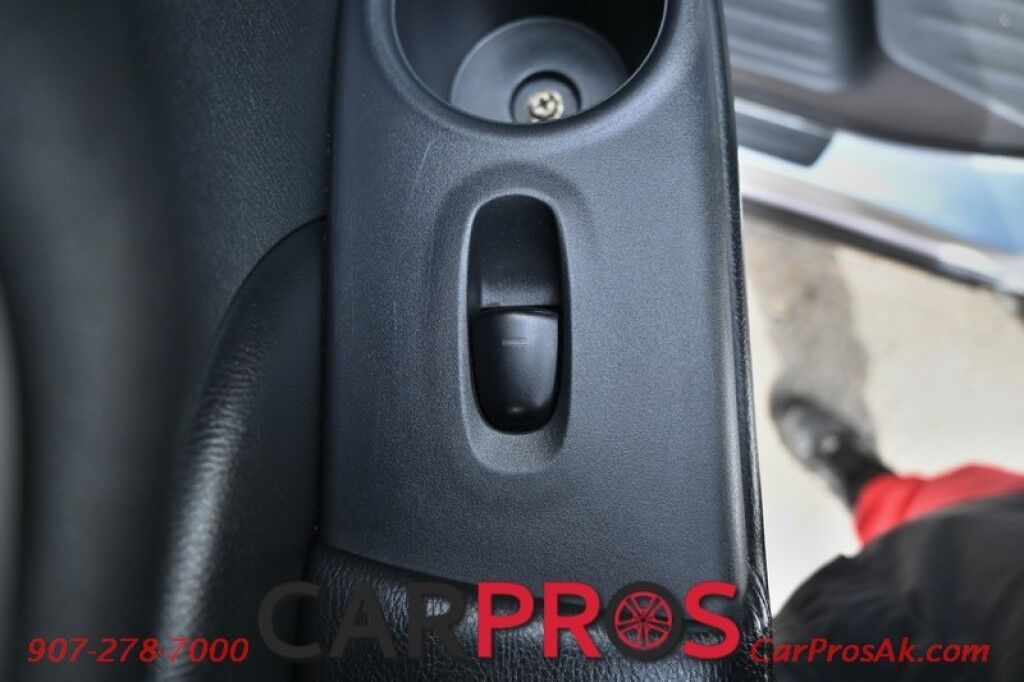 2020 Nissan Pathfinder SL - 3.5L V6 - Automatic - 4X4 - 3rd Row - Heated Front Seats - Heated 2nd Row Seats - Heated Steering Wheel - Push To Start - Keyless Entry - Navigation - 360 Backup Camera Anchorage AK