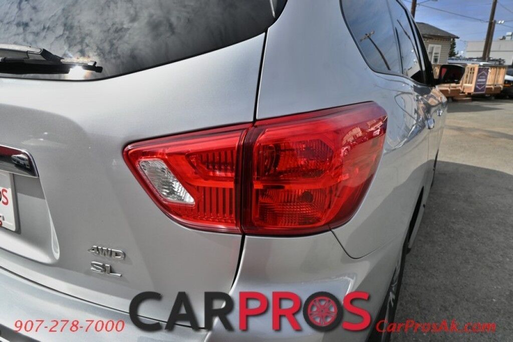 2020 Nissan Pathfinder SL - 3.5L V6 - Automatic - 4X4 - 3rd Row - Heated Front Seats - Heated 2nd Row Seats - Heated Steering Wheel - Push To Start - Keyless Entry - Navigation - 360 Backup Camera Anchorage AK