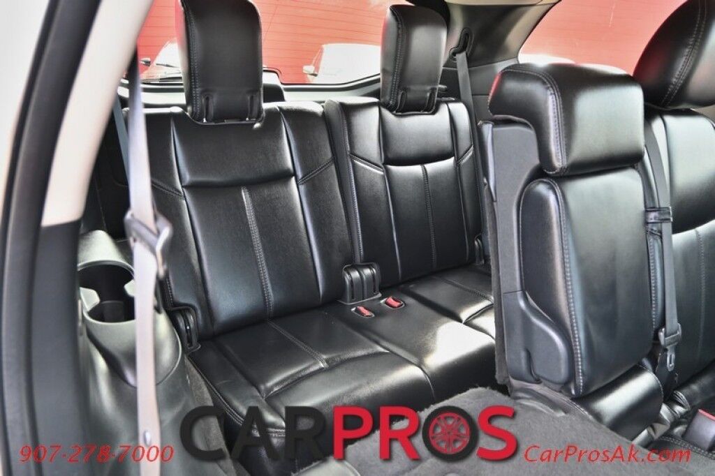 2020 Nissan Pathfinder SL - 3.5L V6 - Automatic - 4X4 - 3rd Row - Heated Front Seats - Heated 2nd Row Seats - Heated Steering Wheel - Push To Start - Keyless Entry - Navigation - 360 Backup Camera Anchorage AK