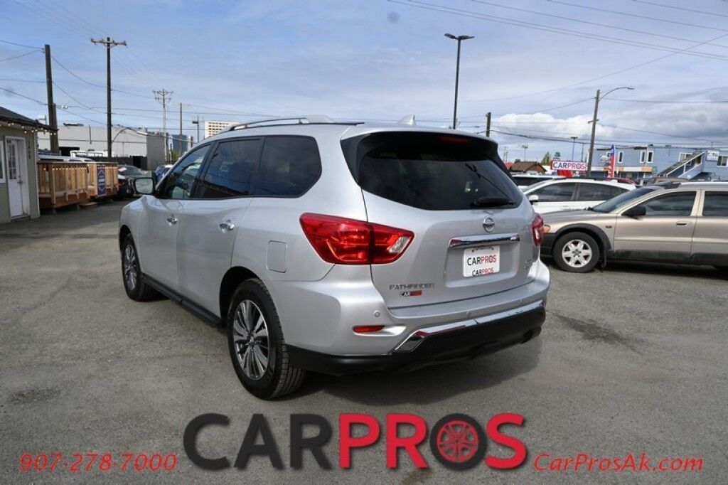 2020 Nissan Pathfinder SL - 3.5L V6 - Automatic - 4X4 - 3rd Row - Heated Front Seats - Heated 2nd Row Seats - Heated Steering Wheel - Push To Start - Keyless Entry - Navigation - 360 Backup Camera Anchorage AK