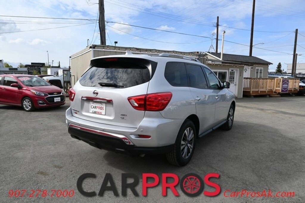 2020 Nissan Pathfinder SL - 3.5L V6 - Automatic - 4X4 - 3rd Row - Heated Front Seats - Heated 2nd Row Seats - Heated Steering Wheel - Push To Start - Keyless Entry - Navigation - 360 Backup Camera Anchorage AK