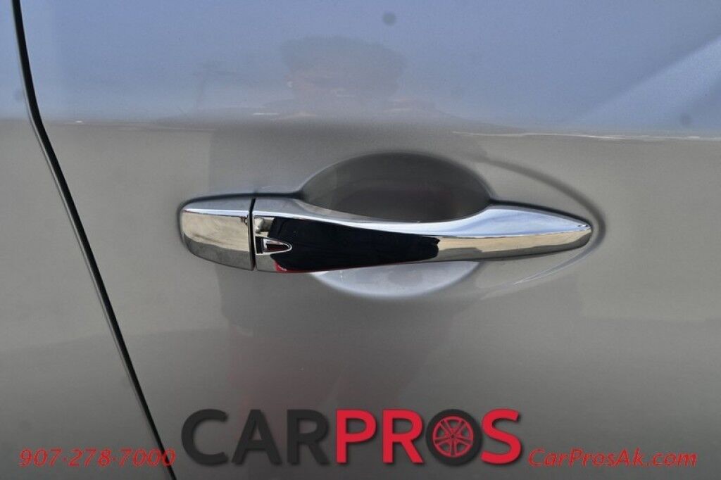 2020 Nissan Pathfinder SL - 3.5L V6 - Automatic - 4X4 - 3rd Row - Heated Front Seats - Heated 2nd Row Seats - Heated Steering Wheel - Push To Start - Keyless Entry - Navigation - 360 Backup Camera Anchorage AK