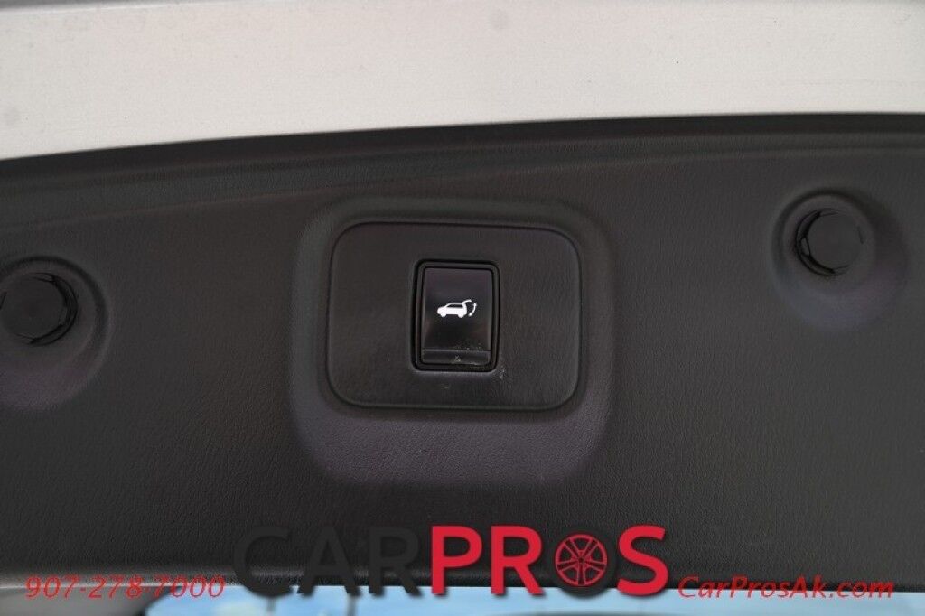2020 Nissan Pathfinder SL - 3.5L V6 - Automatic - 4X4 - 3rd Row - Heated Front Seats - Heated 2nd Row Seats - Heated Steering Wheel - Push To Start - Keyless Entry - Navigation - 360 Backup Camera Anchorage AK