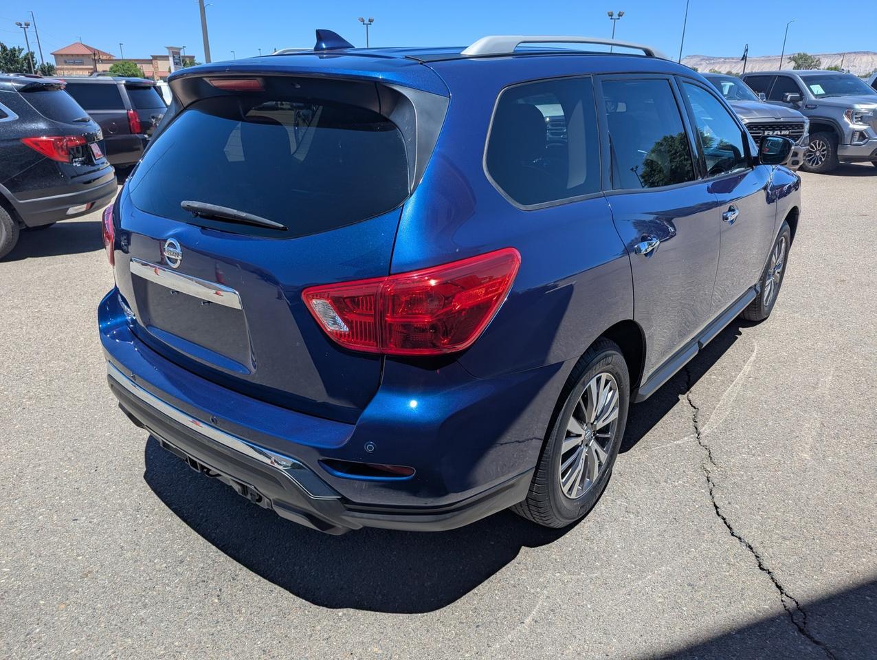 2020 Nissan Pathfinder SL Grand Junction CO