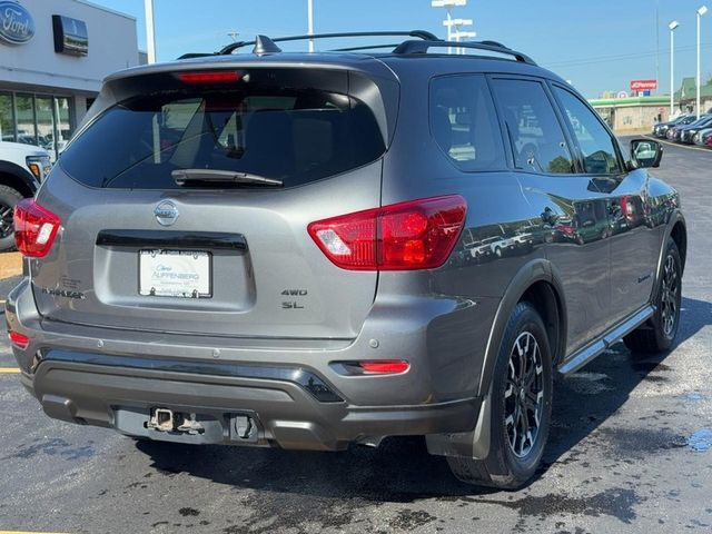 2020 Nissan Pathfinder SL