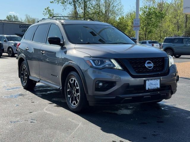 2020 Nissan Pathfinder SL