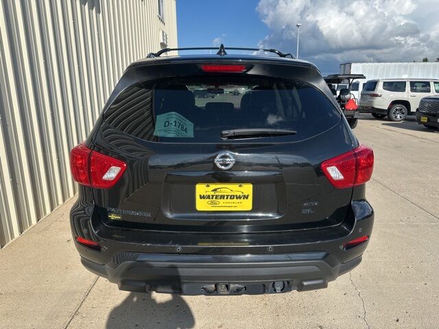 2020 Nissan Pathfinder SL Watertown SD