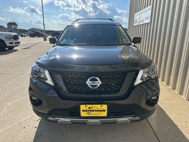 2020 Nissan Pathfinder SL Watertown SD