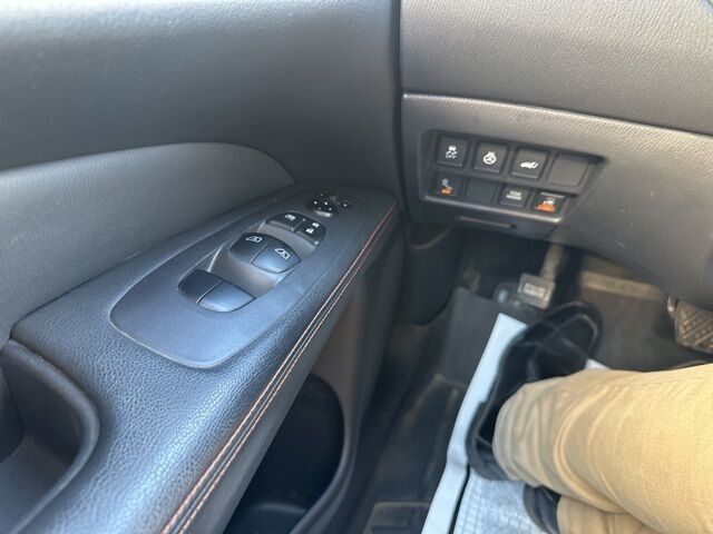2020 Nissan Pathfinder SL Watertown SD
