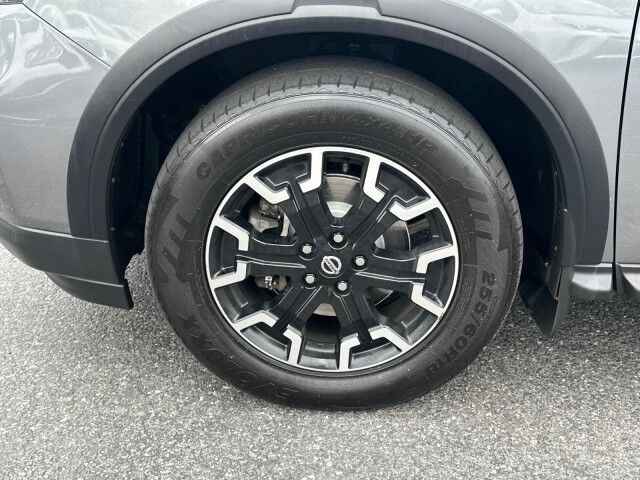 2020 Nissan Pathfinder SL Worcester MA