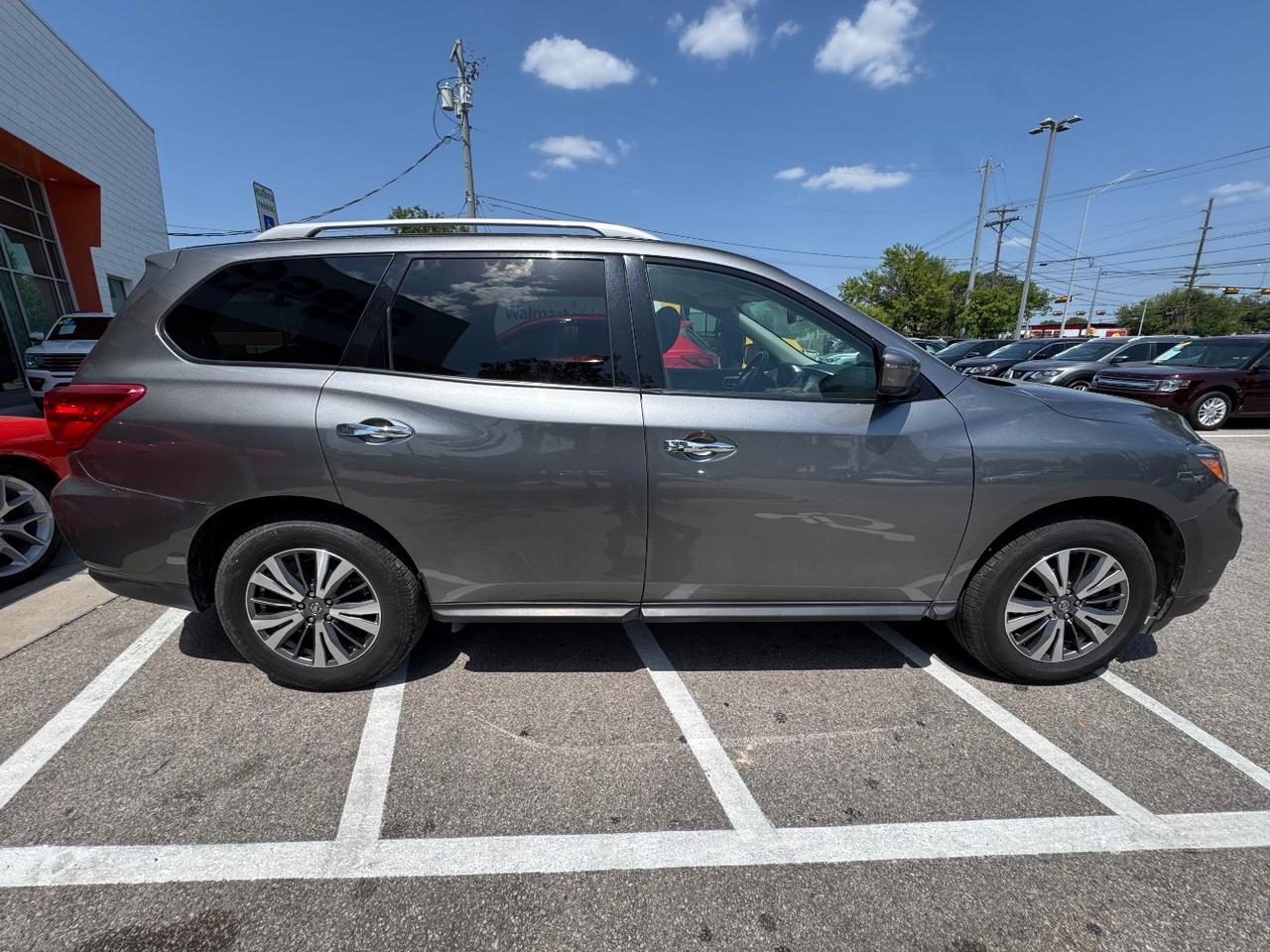 2020 Nissan Pathfinder SV 2WD Austin TX