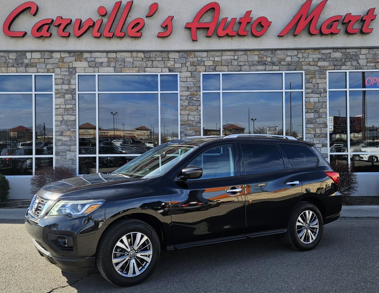 2020 Nissan Pathfinder SV