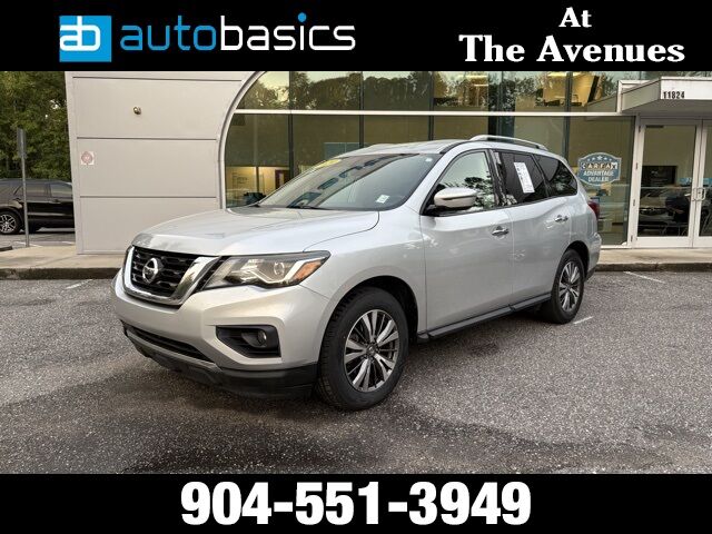 2020 Nissan Pathfinder SV