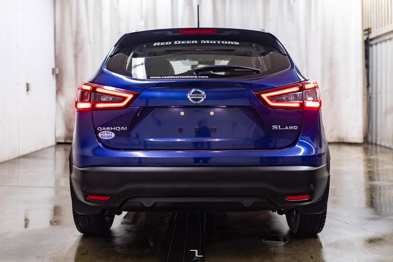 2020 Nissan Qashqai AWD SL Sport Leather Roof Nav BCam Red Deer AB