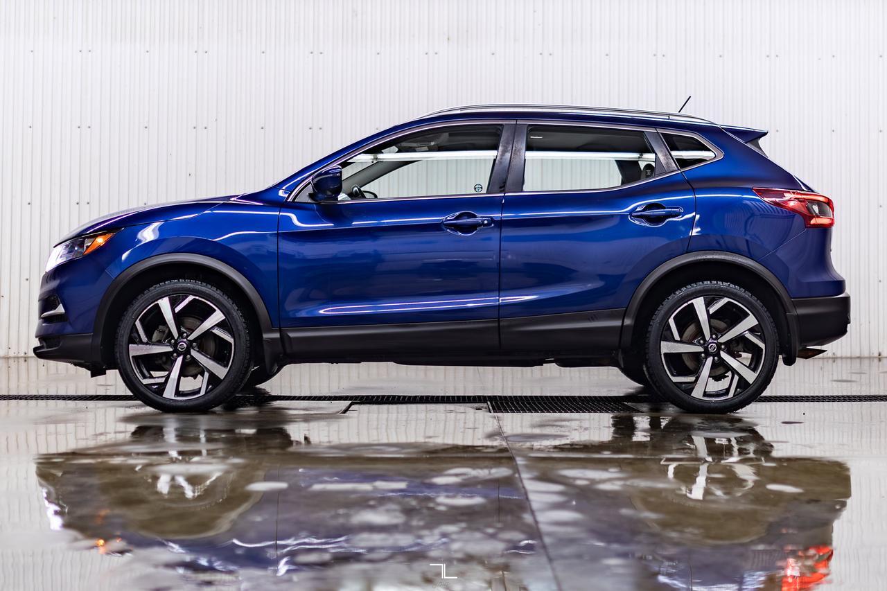2020 Nissan Qashqai AWD SL Sport Leather Roof Nav BCam Red Deer AB