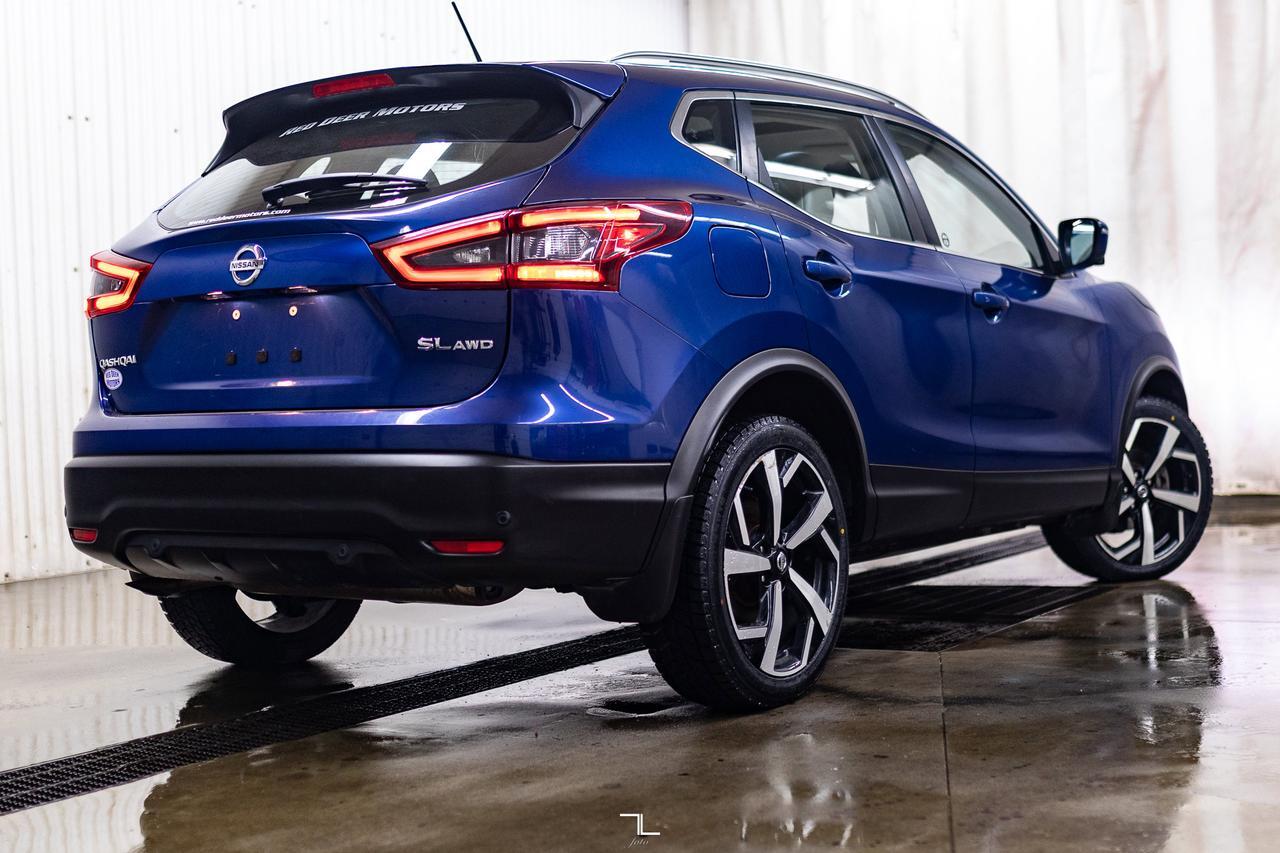 2020 Nissan Qashqai AWD SL Sport Leather Roof Nav BCam Red Deer AB