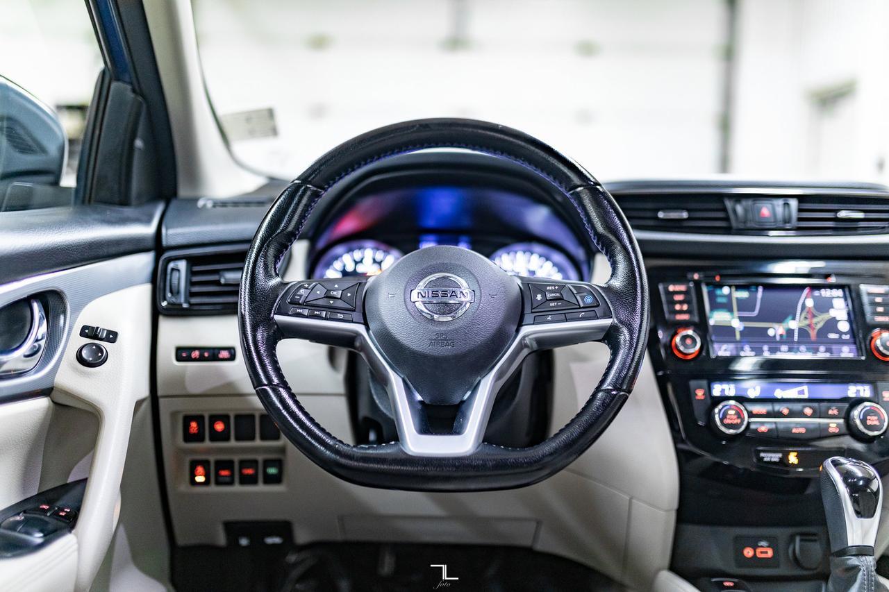 2020 Nissan Qashqai AWD SL Sport Leather Roof Nav BCam Red Deer AB