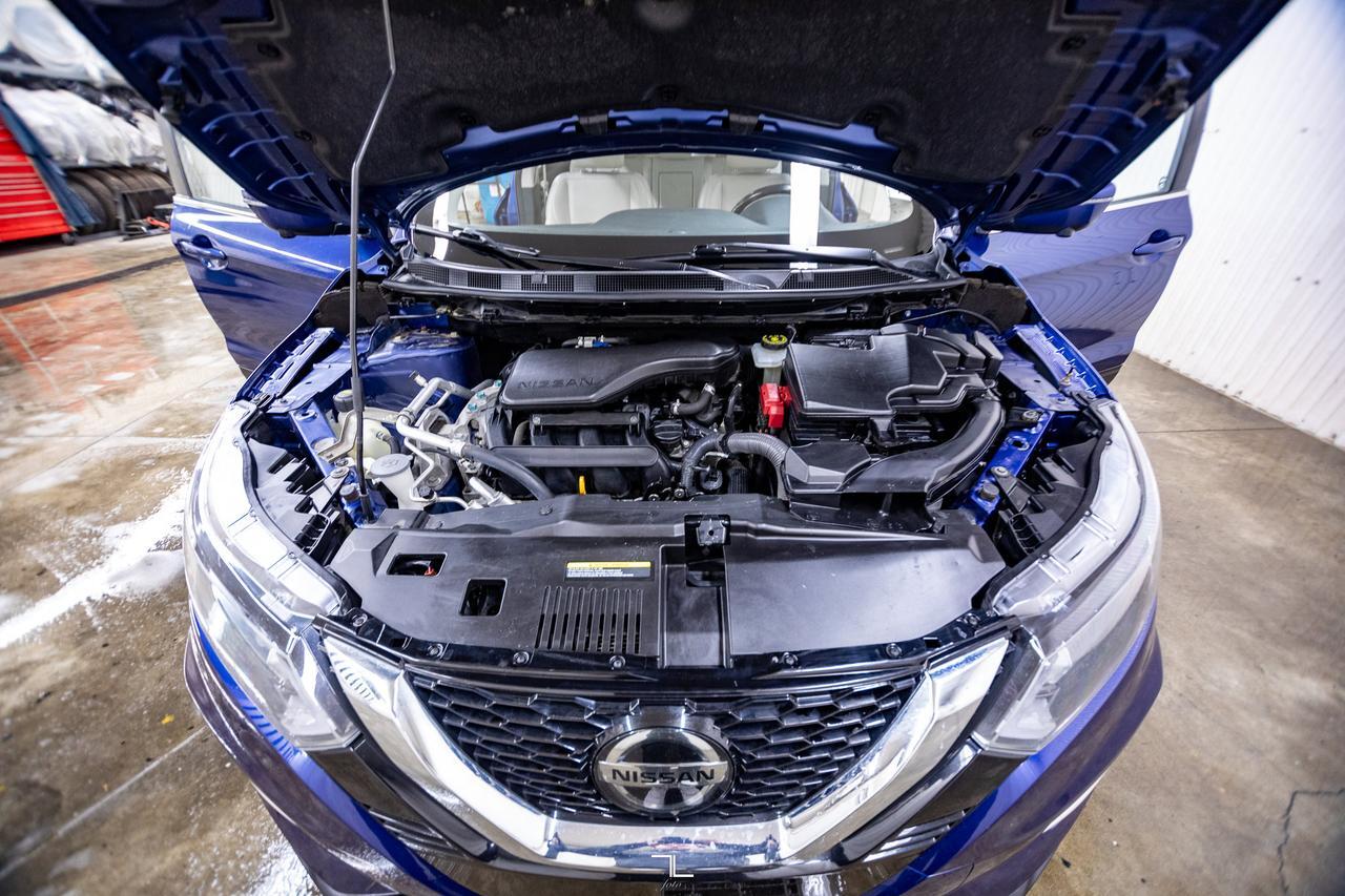 2020 Nissan Qashqai AWD SL Sport Leather Roof Nav BCam Red Deer AB