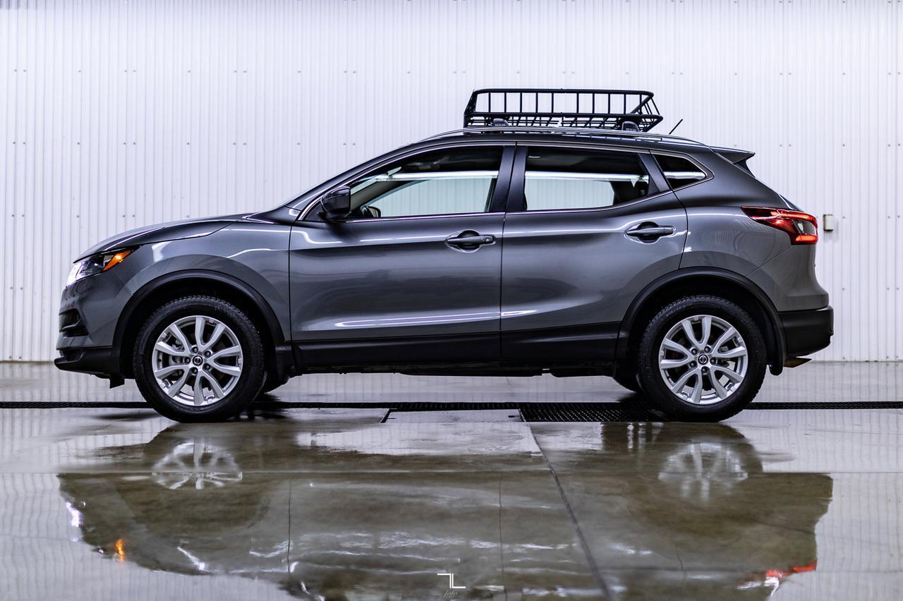 2020 Nissan Qashqai AWD SV Roof BCam Red Deer AB