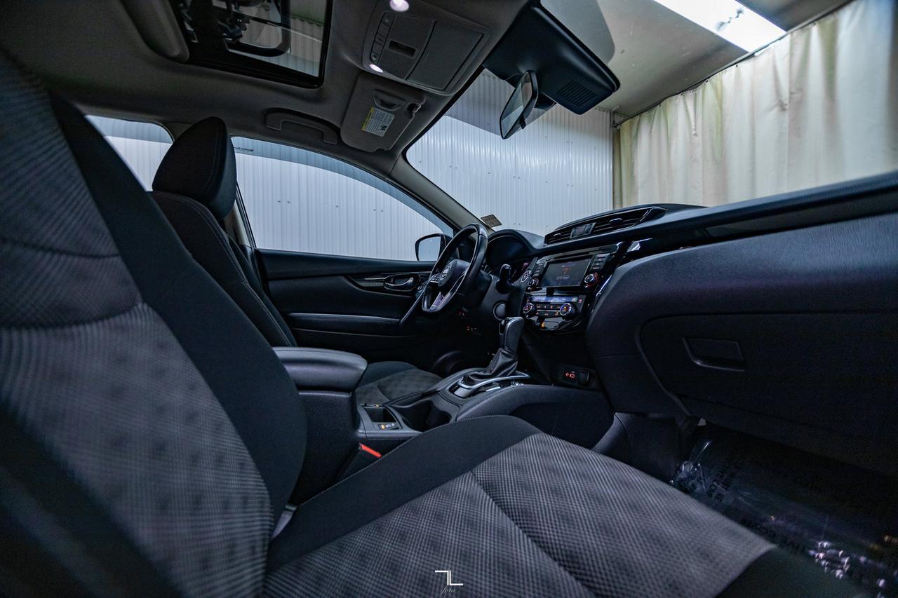 2020 Nissan Qashqai AWD SV Roof BCam Red Deer AB