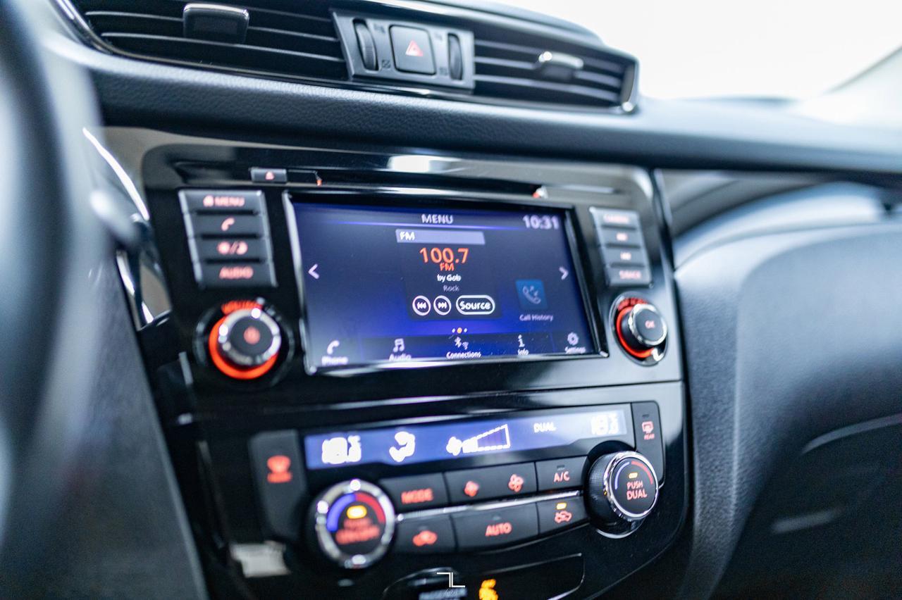 2020 Nissan Qashqai AWD SV Roof BCam Red Deer AB