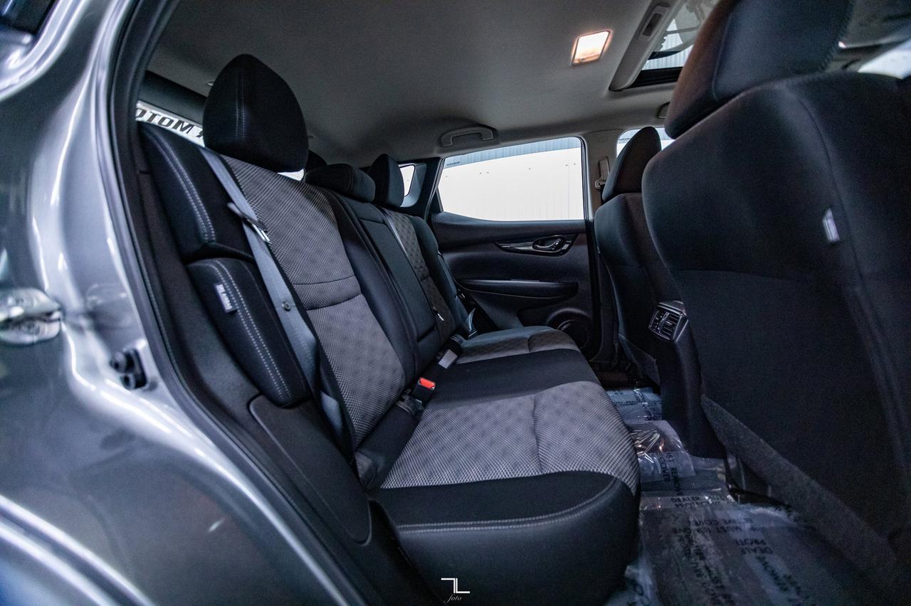 2020 Nissan Qashqai AWD SV Roof BCam Red Deer AB