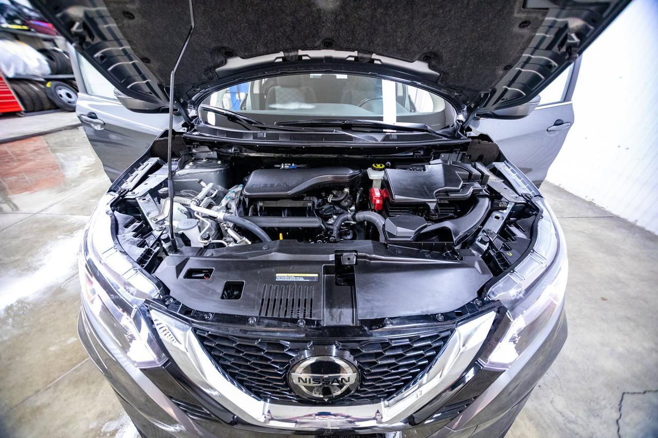 2020 Nissan Qashqai AWD SV Roof BCam Red Deer AB