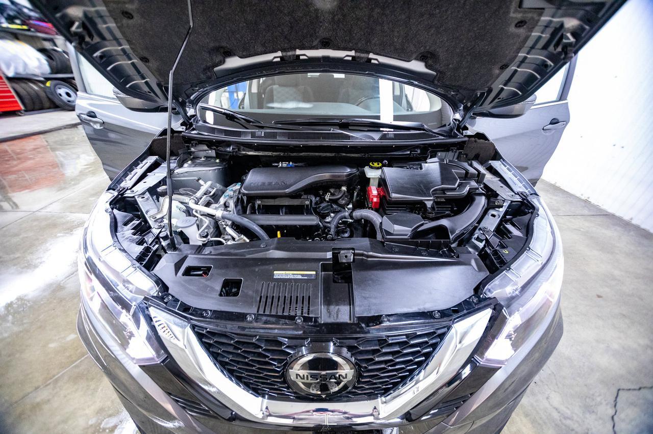 2020 Nissan Qashqai AWD SV Roof BCam Red Deer AB