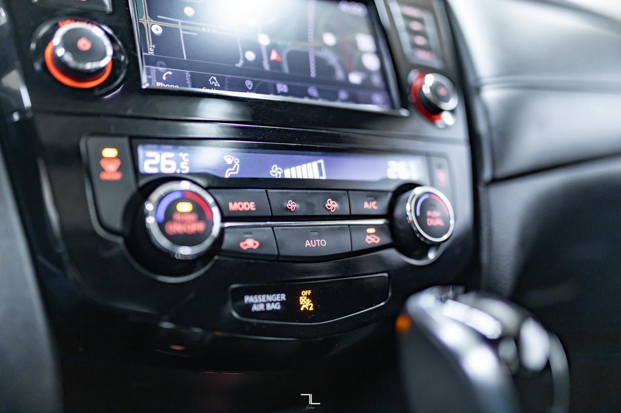 2020 Nissan Rogue AWD SV Nav Roof BCam Red Deer AB