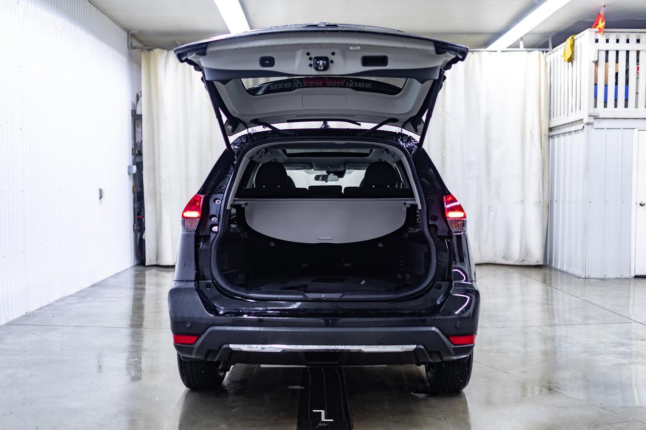 2020 Nissan Rogue AWD SV Nav Roof BCam Red Deer AB