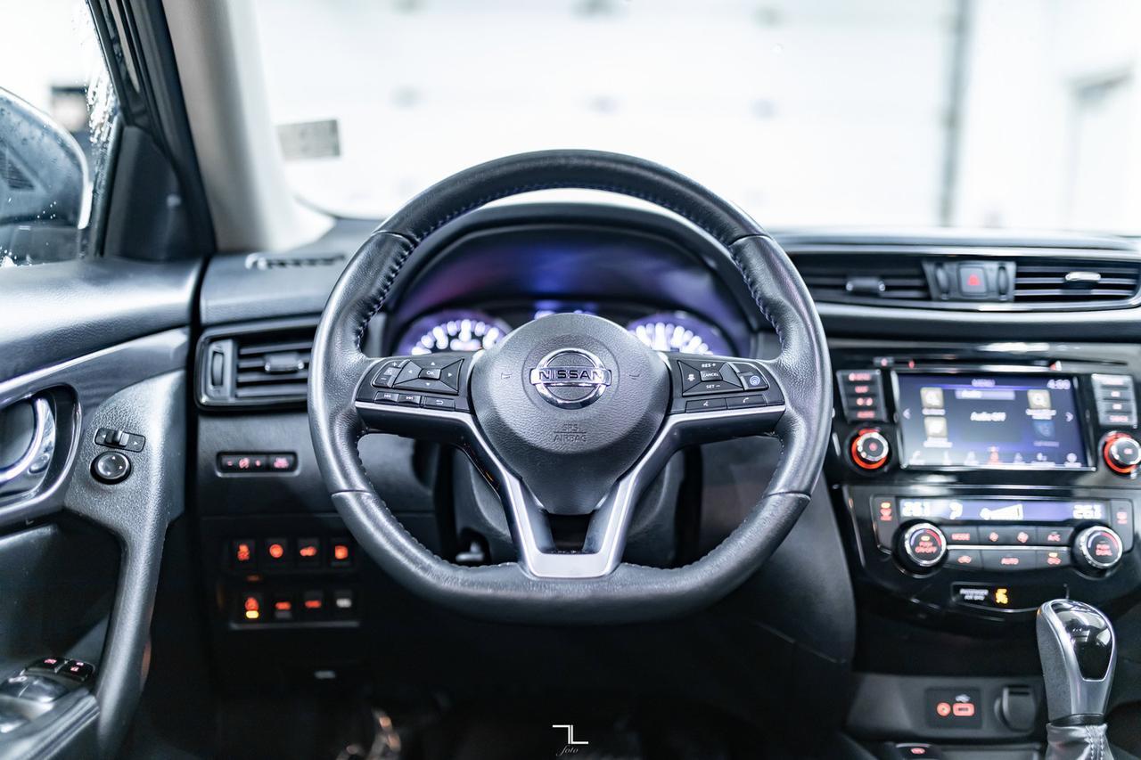 2020 Nissan Rogue AWD SV Nav Roof BCam Red Deer AB
