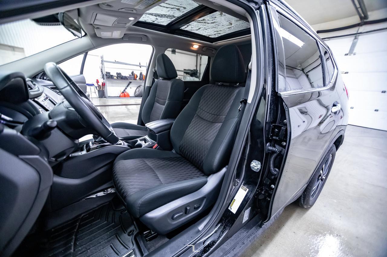 2020 Nissan Rogue AWD SV Nav Roof BCam Red Deer AB