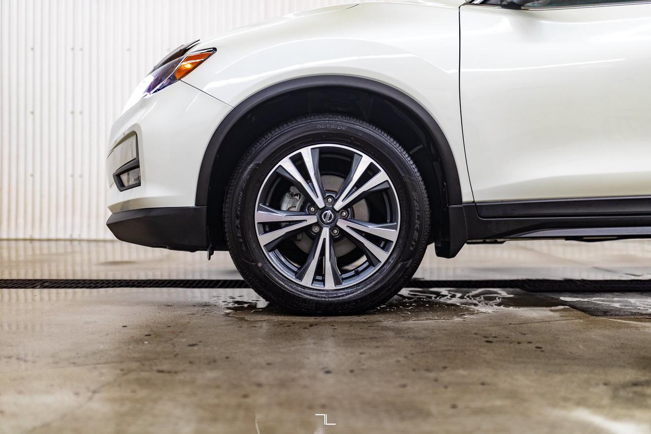 2020 Nissan Rogue AWD SV Nav Roof BCam Red Deer AB