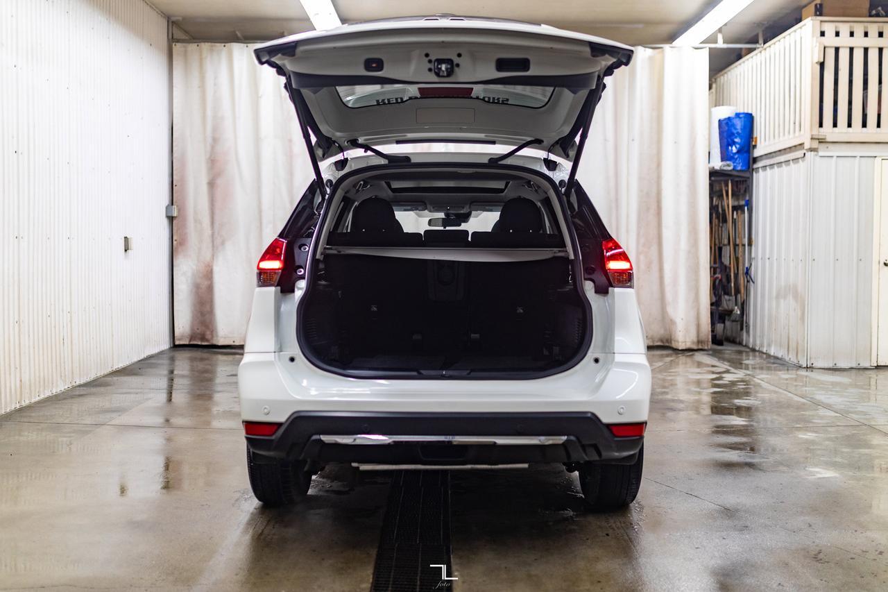 2020 Nissan Rogue AWD SV Nav Roof BCam Red Deer AB