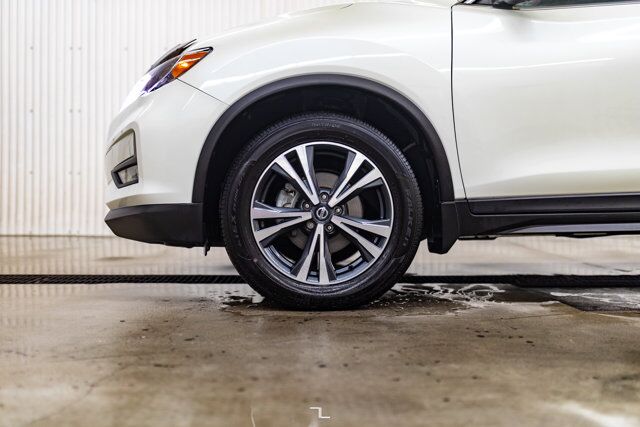 2020 Nissan Rogue AWD SV Nav Roof BCam Red Deer AB