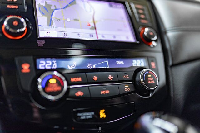 2020 Nissan Rogue AWD SV Nav Roof BCam Red Deer AB