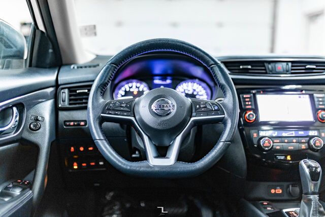 2020 Nissan Rogue AWD SV Nav Roof BCam Red Deer AB