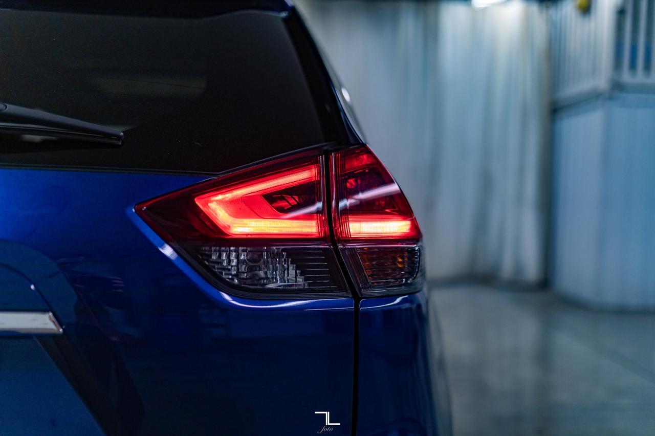 2020 Nissan Rogue AWD SV Roof BCam Red Deer AB