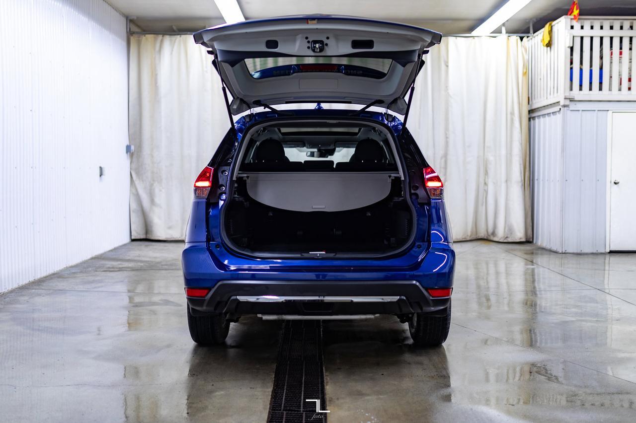 2020 Nissan Rogue AWD SV Roof BCam Red Deer AB