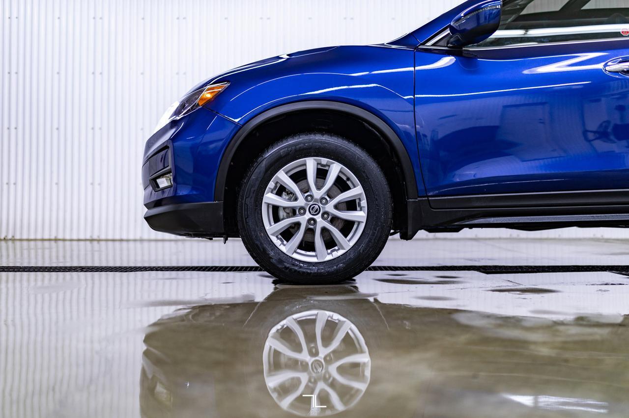 2020 Nissan Rogue AWD SV Roof BCam Red Deer AB