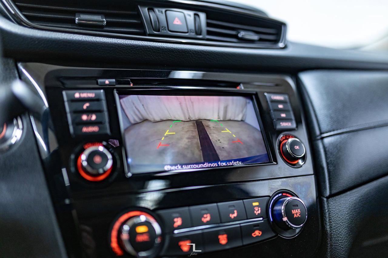 2020 Nissan Rogue AWD SV Roof BCam Red Deer AB