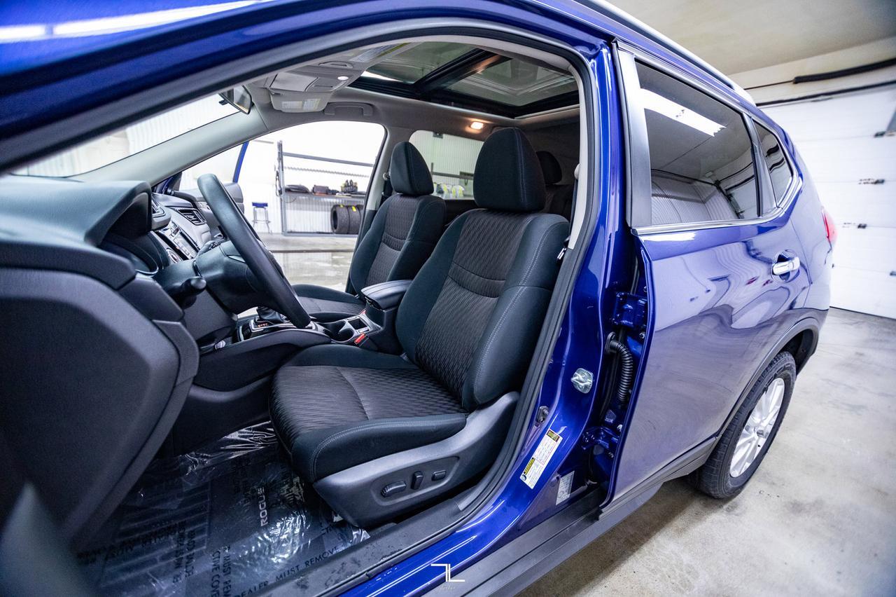2020 Nissan Rogue AWD SV Roof BCam Red Deer AB
