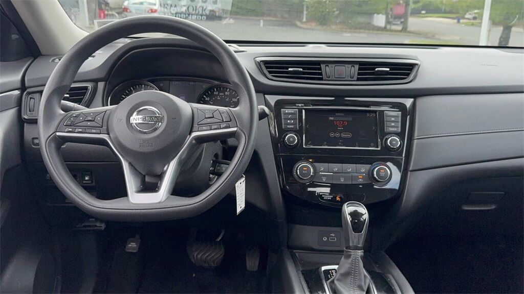 2020 Nissan Rogue S Medford NY