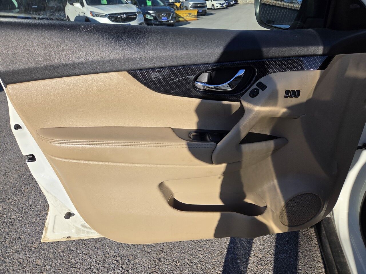 2020 Nissan Rogue SL Charlton MA