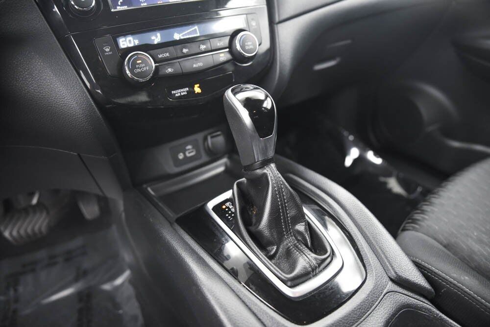 2020 Nissan Rogue SV Akron OH